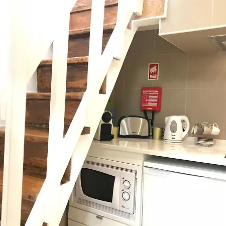 Апартаменти Lisbonsweethome S2 *