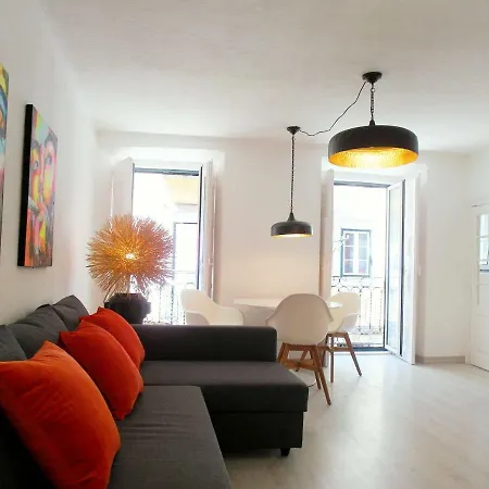 Santosweethome 2 Lisbona