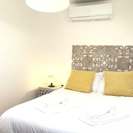 Διαμέρισμα Santosweethome 2 *